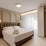 Old Town Luxury 2 Apartment