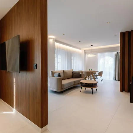 Old Town Luxury 2 아파트